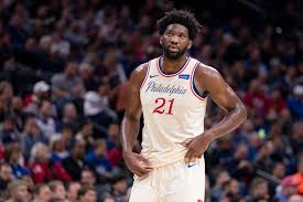 Embiid lascia Philadelphia 76ers